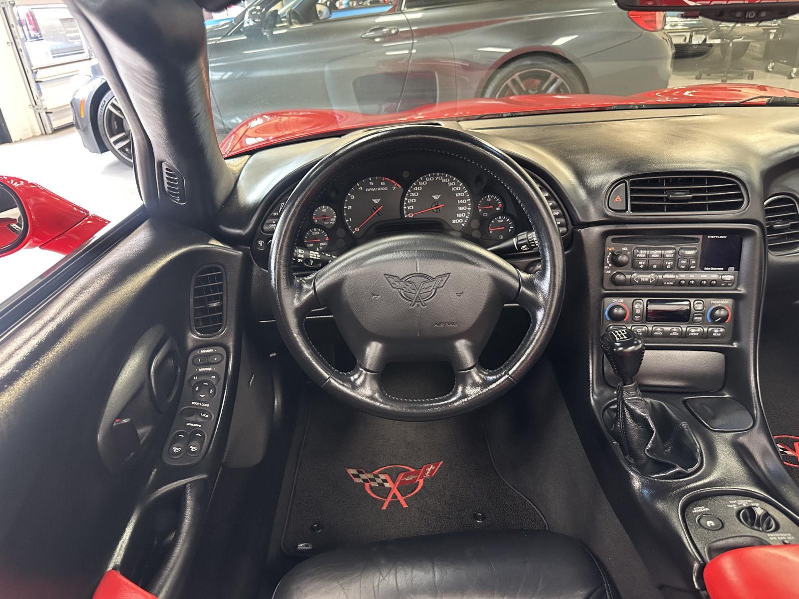2002 Chevrolet Corvette Base - Photo 13