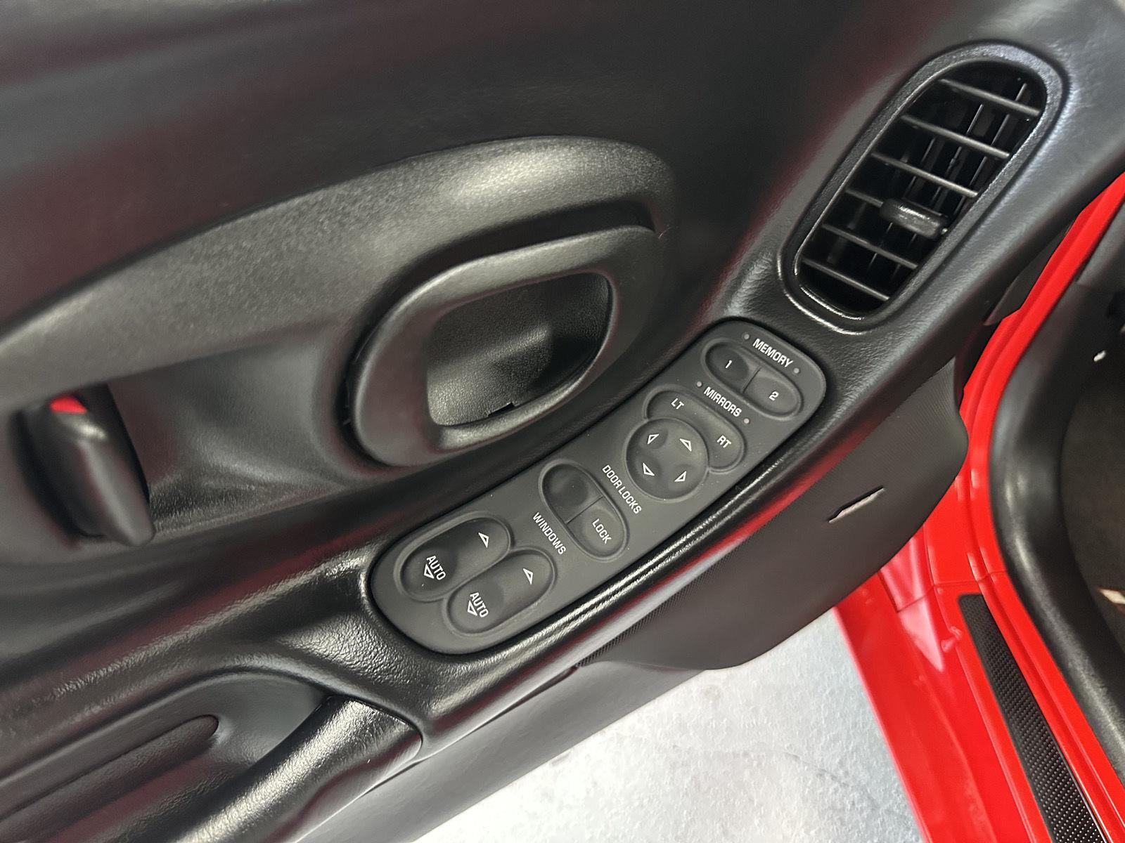2002 Chevrolet Corvette Base - Photo 15