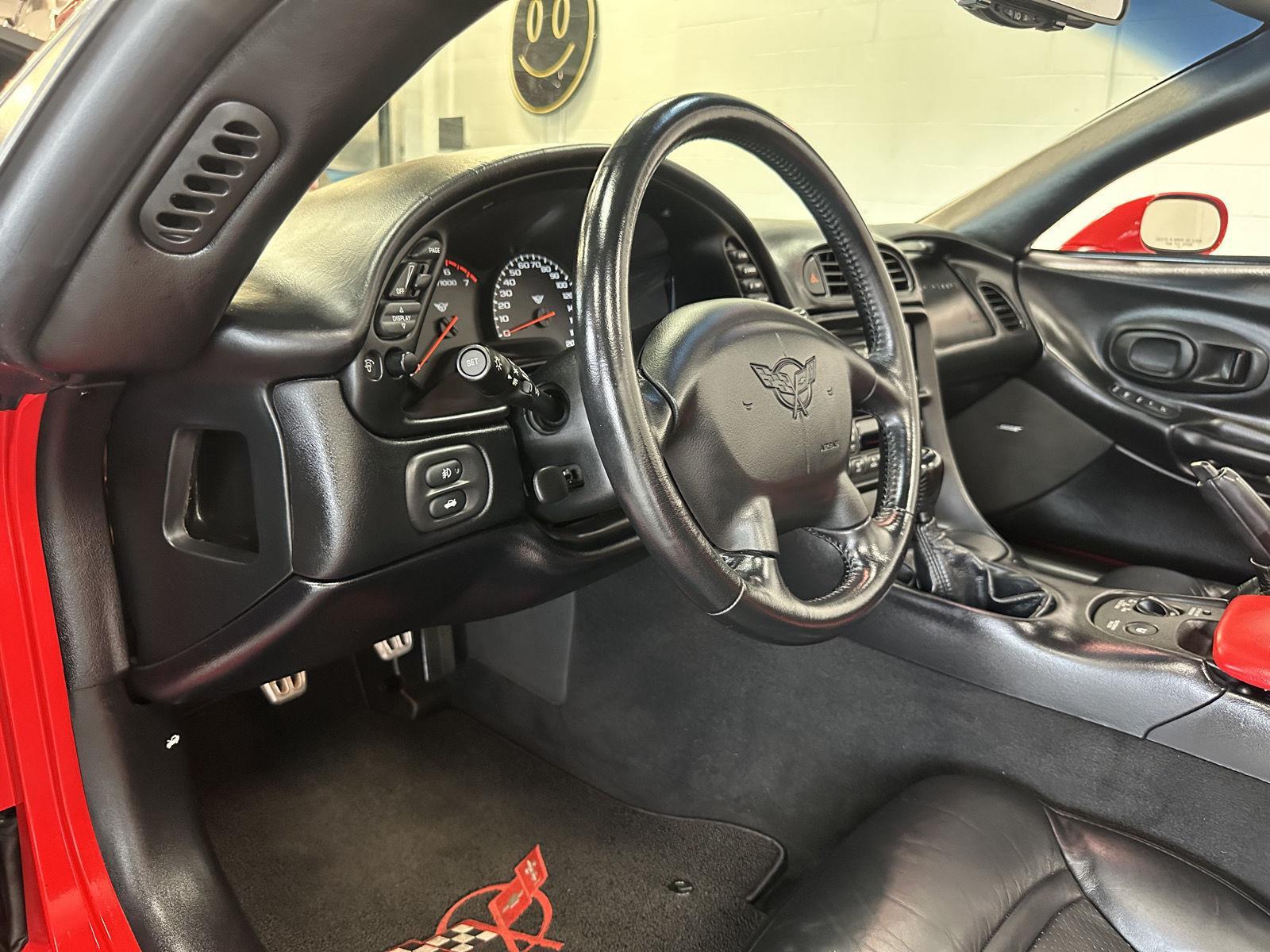 2002 Chevrolet Corvette Base - Photo 18