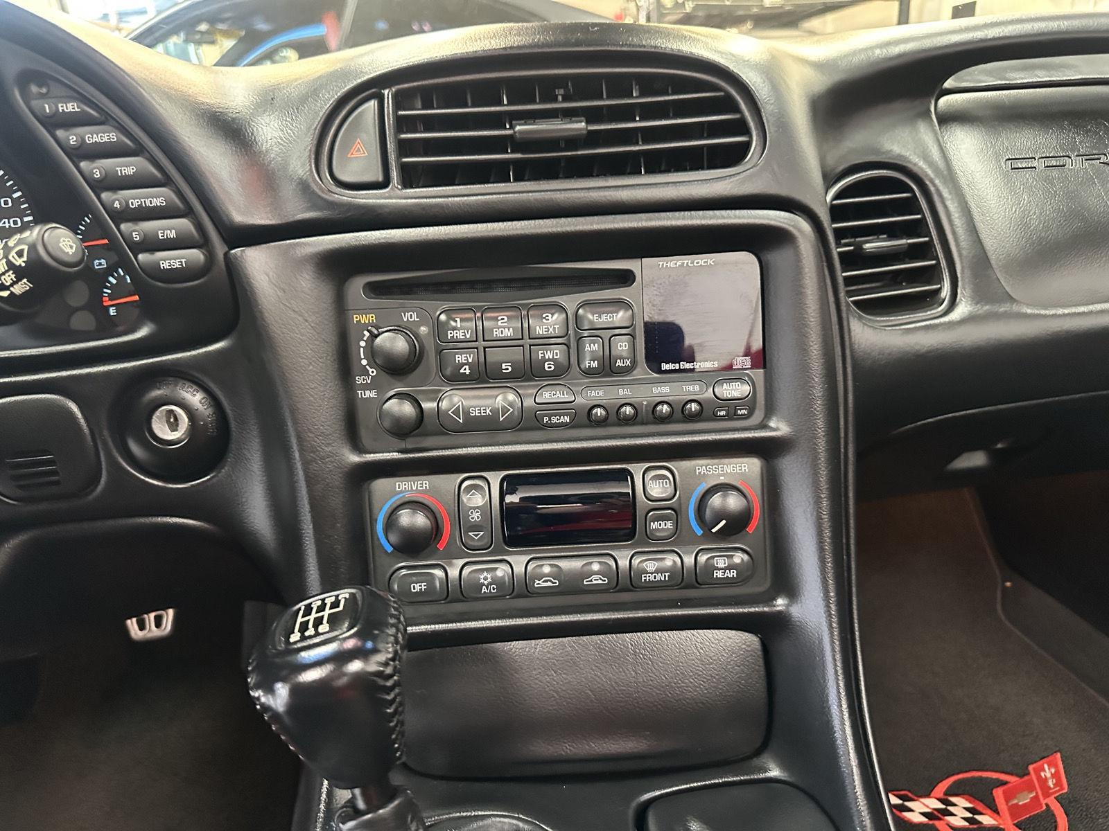 2002 Chevrolet Corvette Base - Photo 20