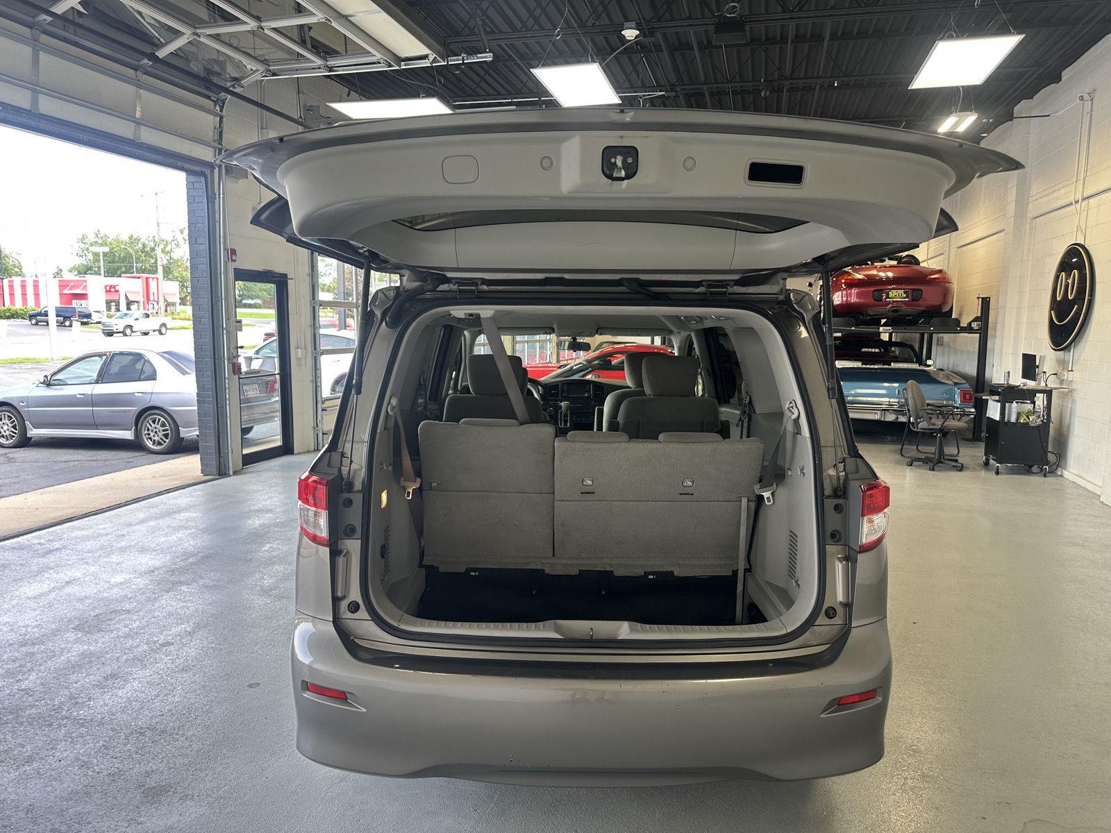 2016 Nissan Quest 5