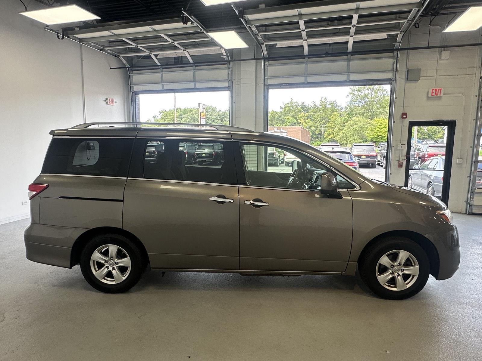 2016 Nissan Quest 7