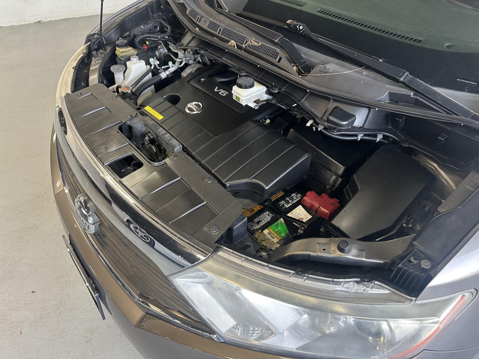 2016 Nissan Quest 12