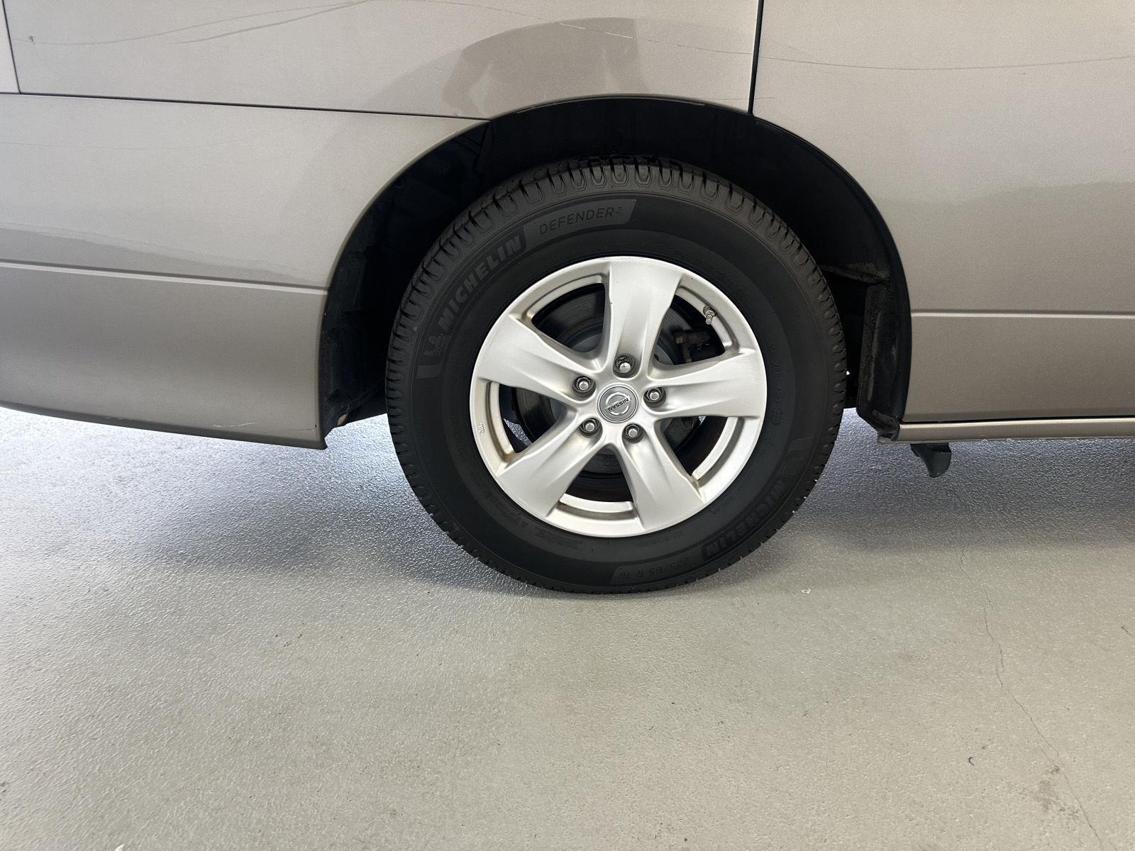 2016 Nissan Quest 15
