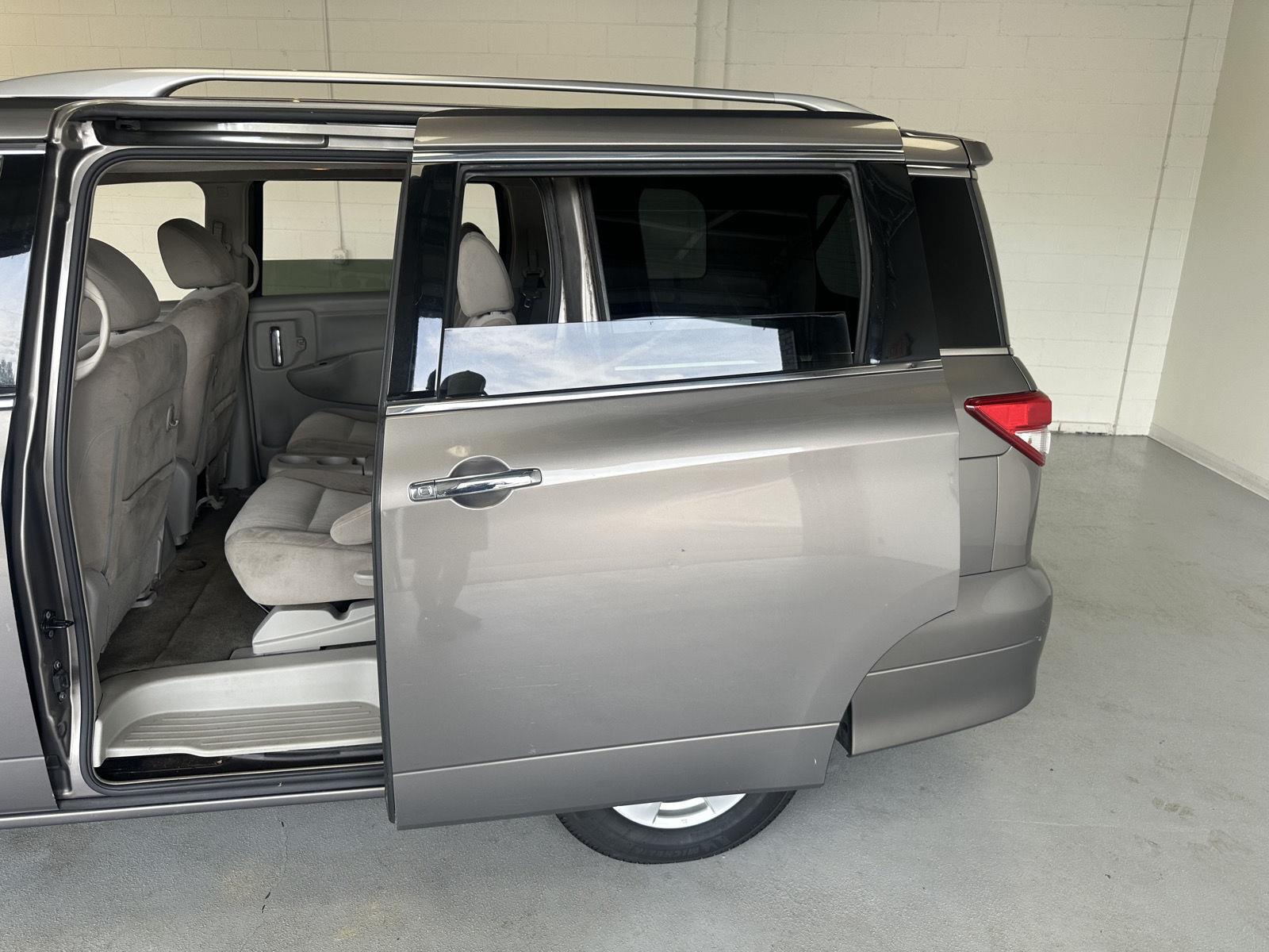 2016 Nissan Quest 24
