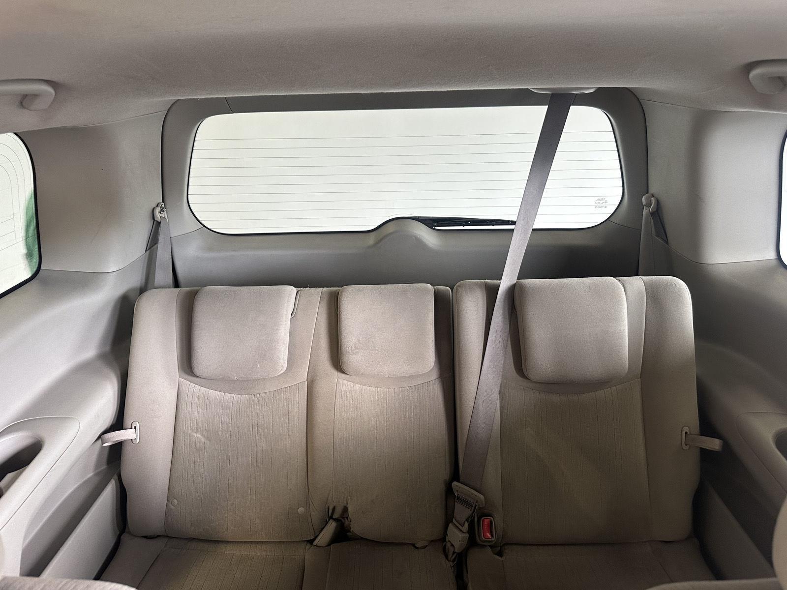 2016 Nissan Quest 29