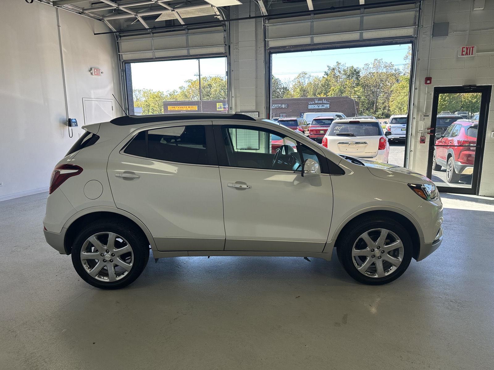 Used 2018 Buick Encore Essence KL4CJGSB3JB639054 - Shaver