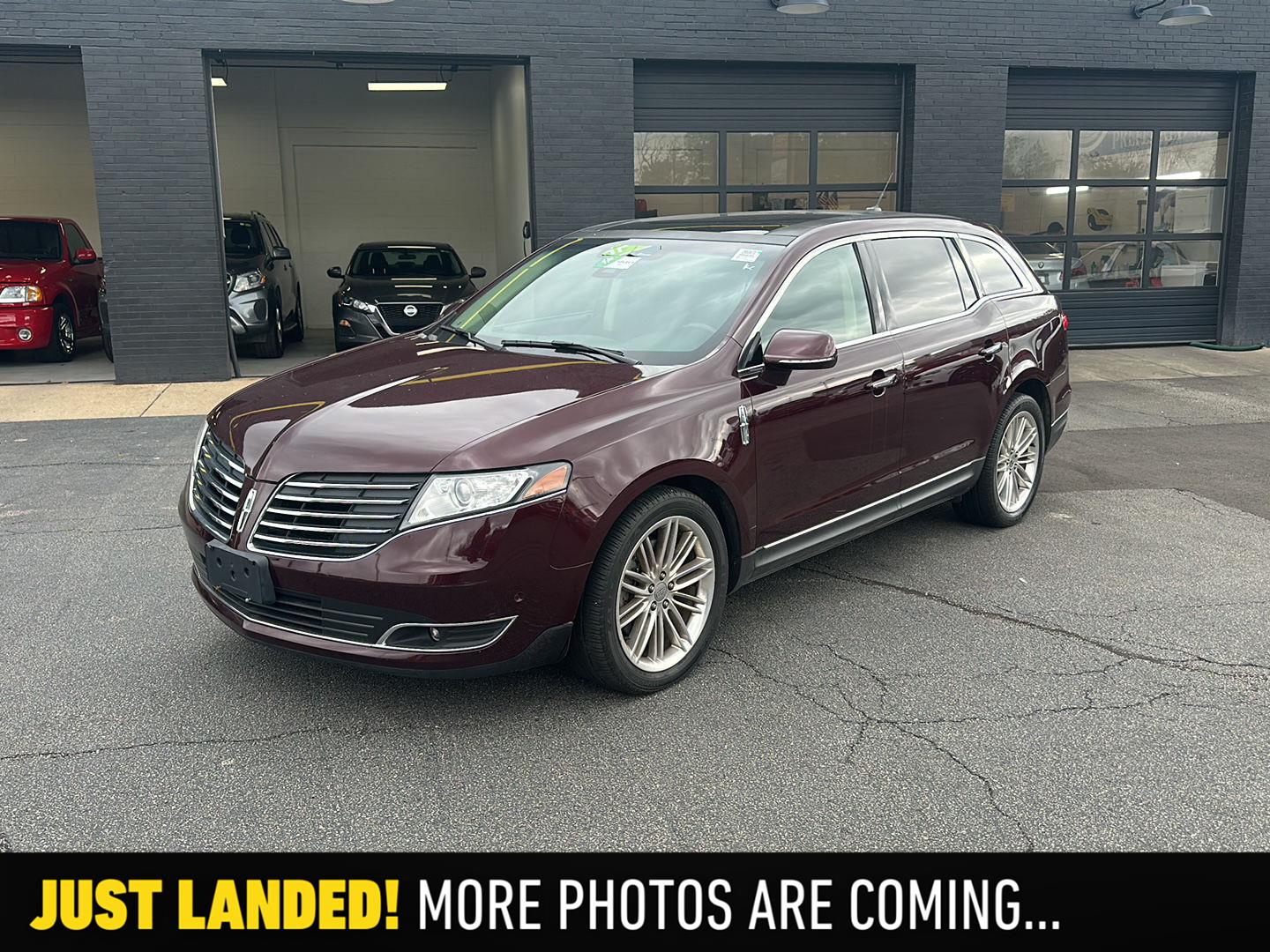 2019 Lincoln MKT Reserve