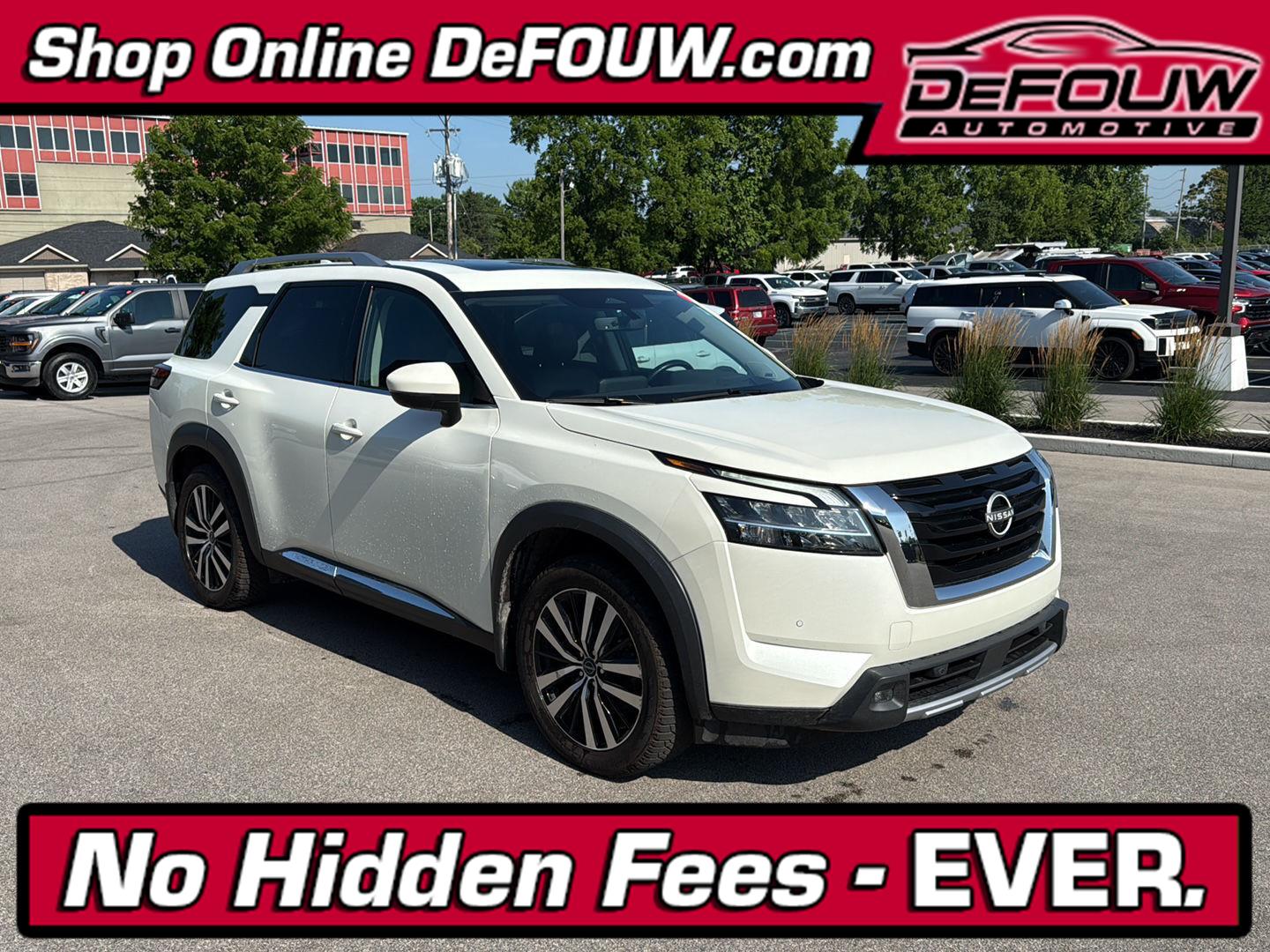  2023 Nissan Pathfinder Platinum 4WD   
