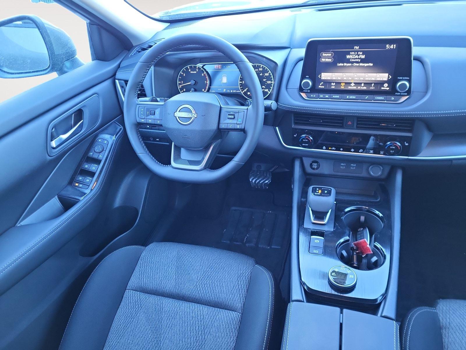 2026 Nissan Rogue SV - Photo 11