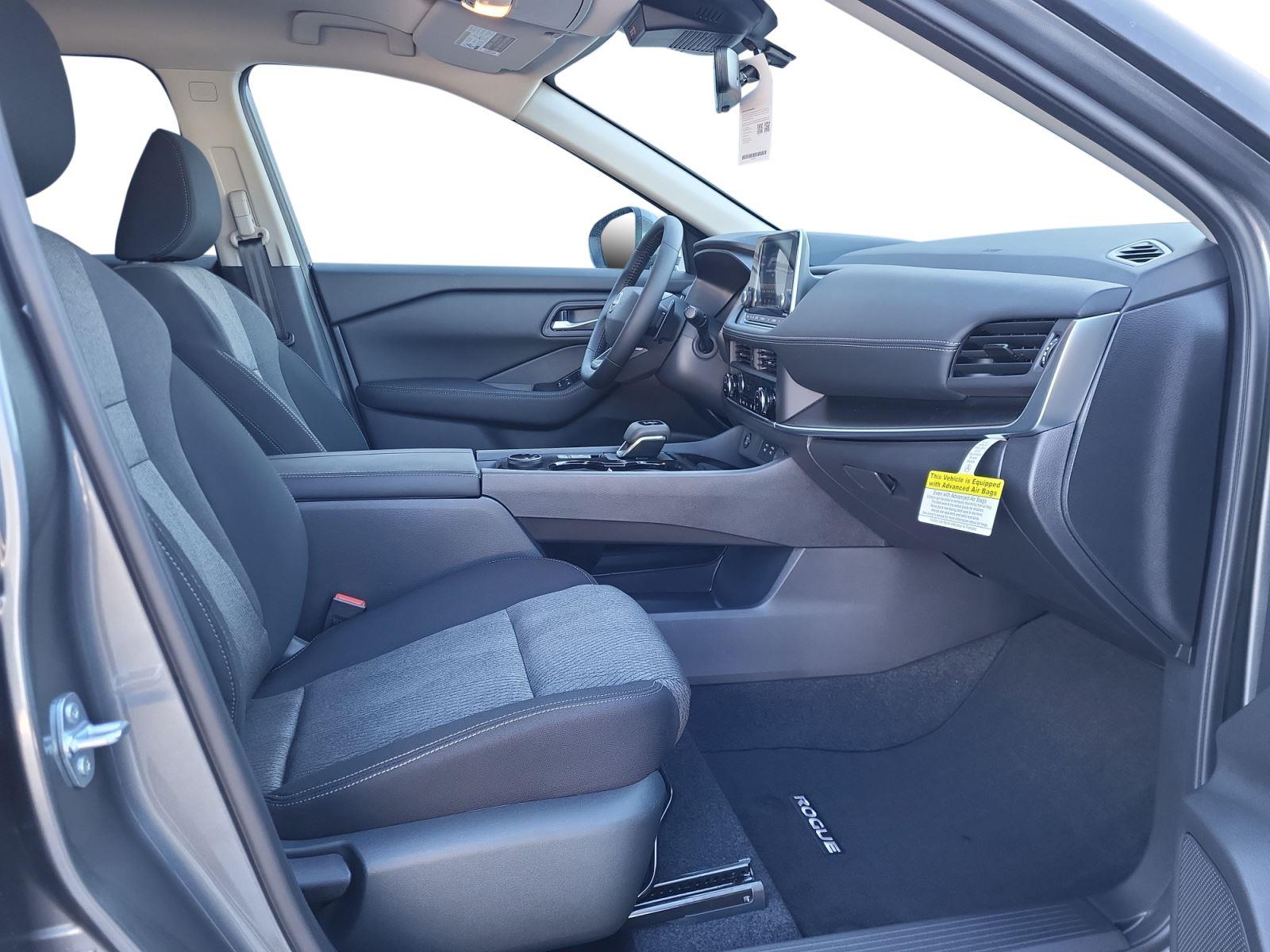 2026 Nissan Rogue SV - Photo 25