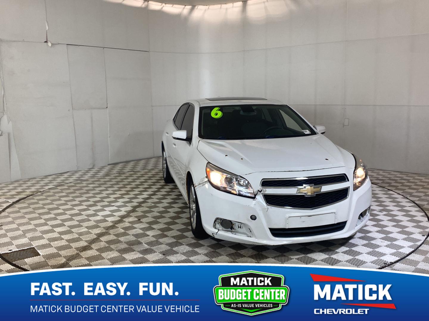 Summit White 2016 Chevrolet Malibu Sedan Front-Wheel Drive 6-Speed Automatic