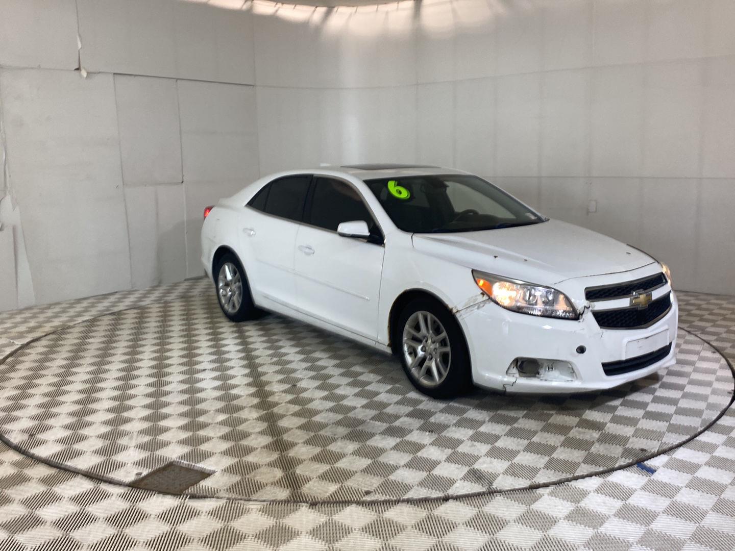 View vehicle photo 7
