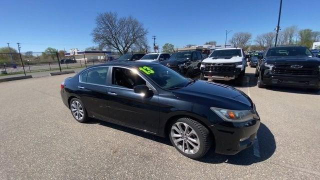 View vehicle photo 5