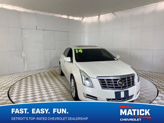 White Diamond Tricoat 2014 Cadillac XTS Sedan Front-Wheel Drive 6-Speed Automatic