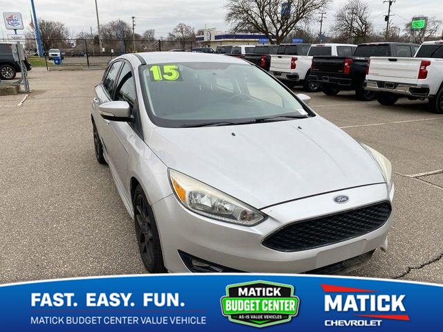  2015 Ford Focus SE Hatchback   