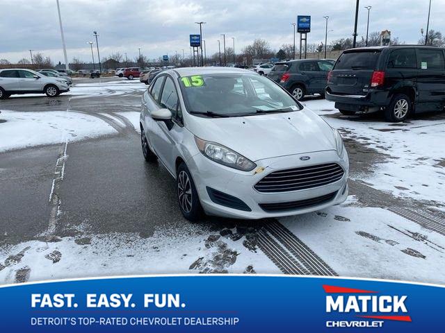 Ingot Silver 2015 Ford Fiesta Sedan Front-Wheel Drive 6-Speed Automatic