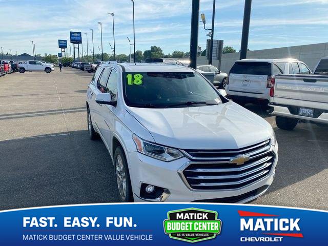 White (Iridescent Pearl Tricoat) 2018 Chevrolet Traverse SUV / Crossover Four-Wheel Drive 9-Speed Automatic