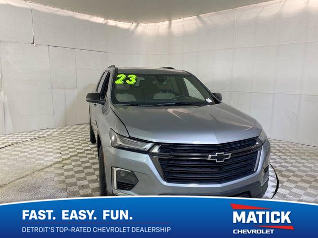 Sterling Gray Metallic 2023 Chevrolet Traverse SUV / Crossover Front-Wheel Drive 9-Speed Automatic