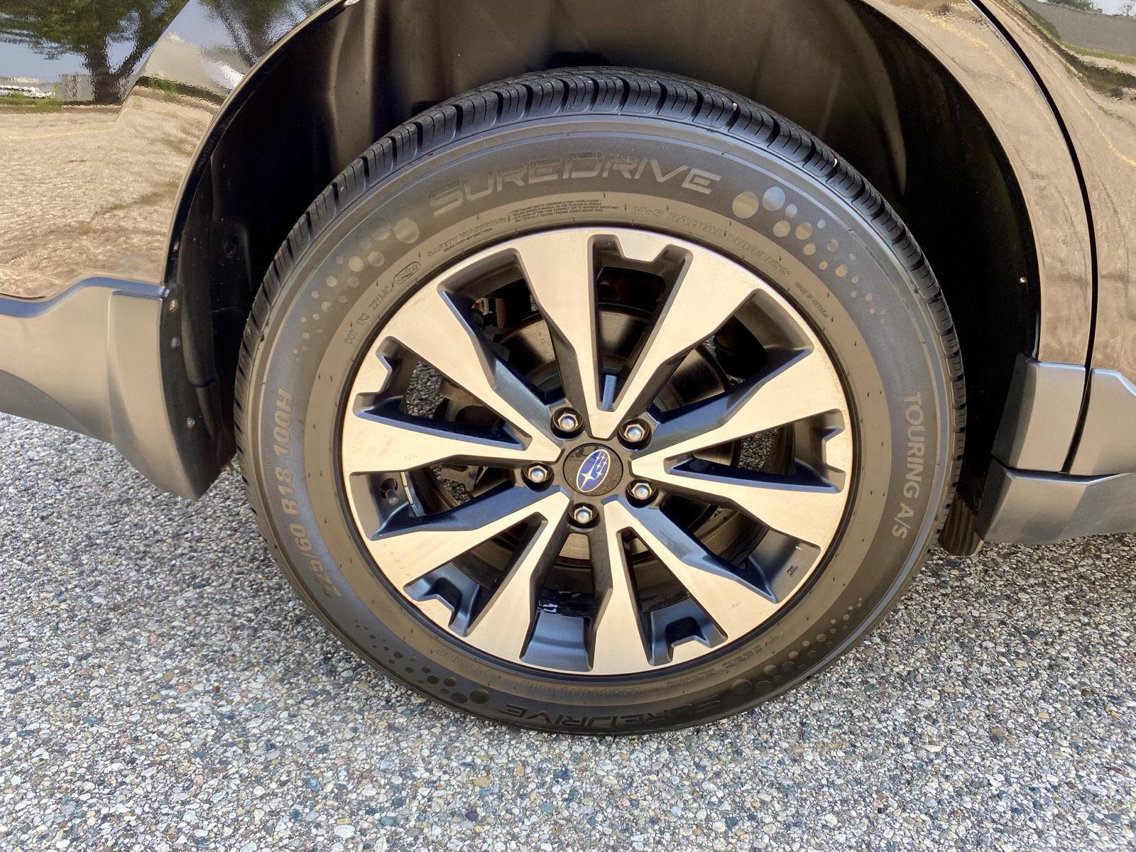 2017 Subaru Outback Limited photo 30