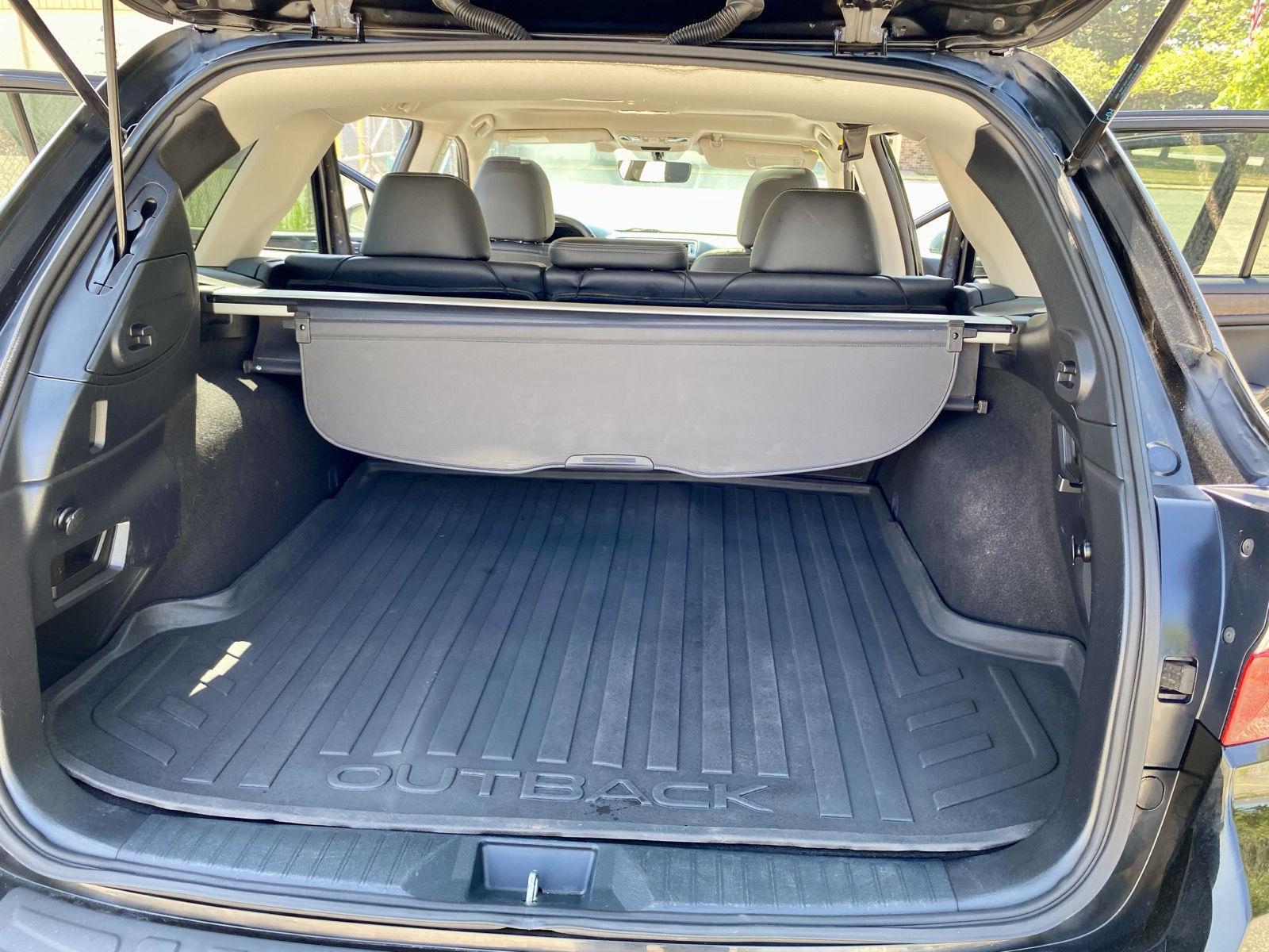 2017 Subaru Outback Limited photo 10