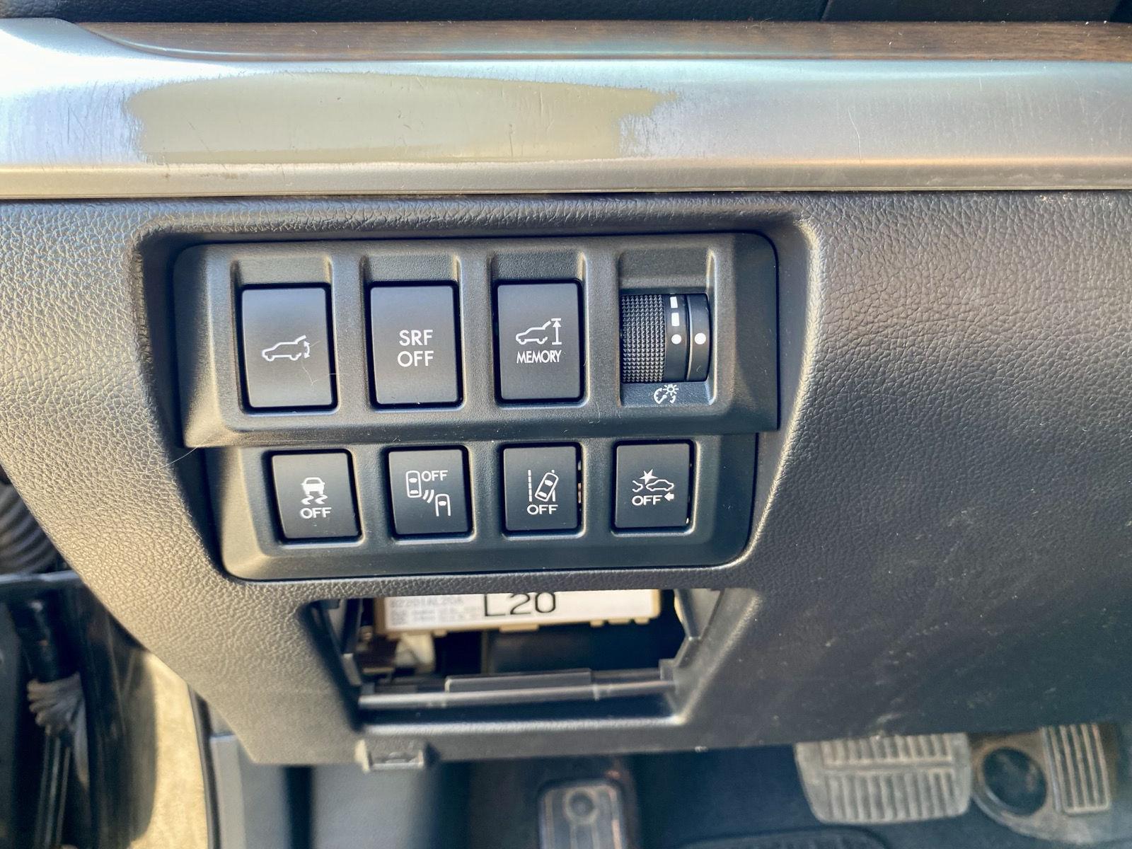 2017 Subaru Outback Limited photo 22