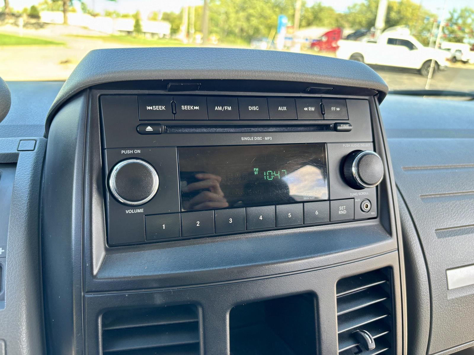 2010 Dodge Grand Caravan SE photo 4