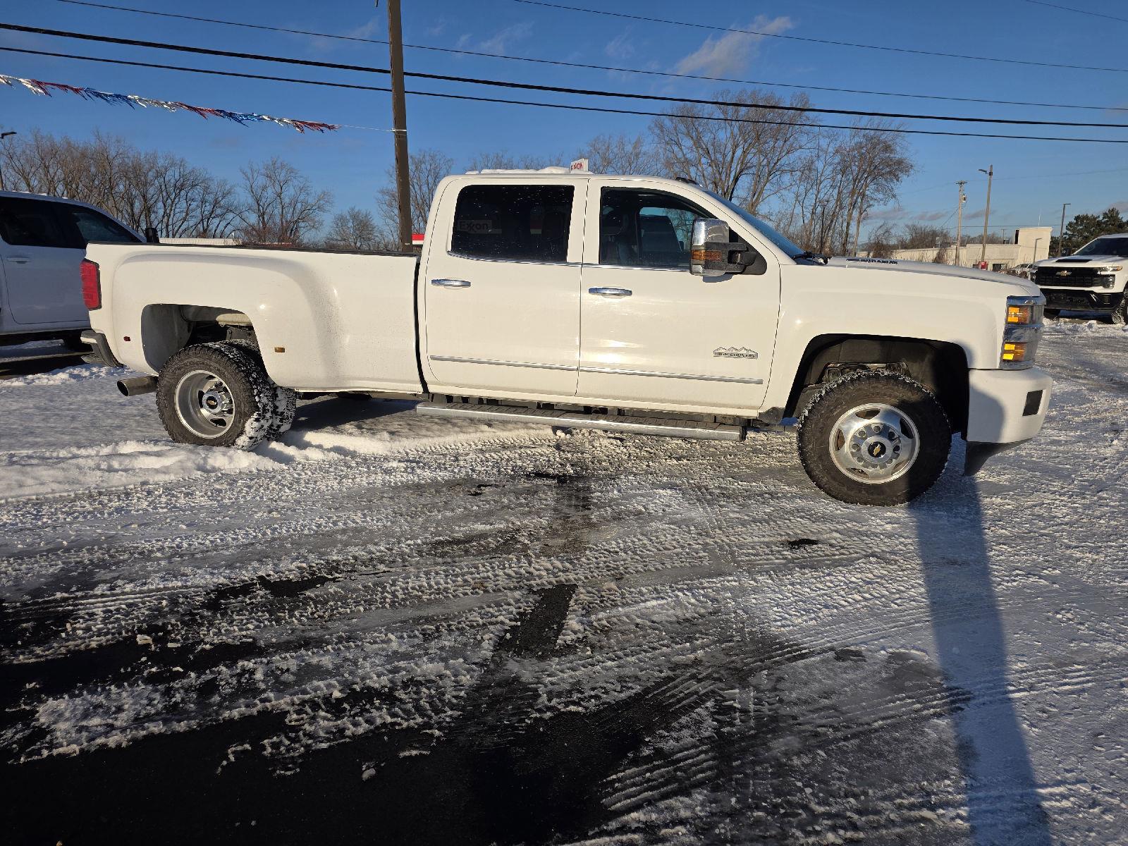 2015 Chevrolet Silverado 3500HD High Country's photo
