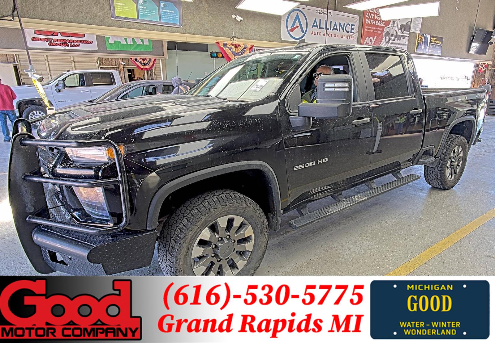 Black 2022 Chevrolet Silverado 2500HD Custom Crew Cab 4WD Pickup Truck Four-Wheel Drive 6-Speed Automatic