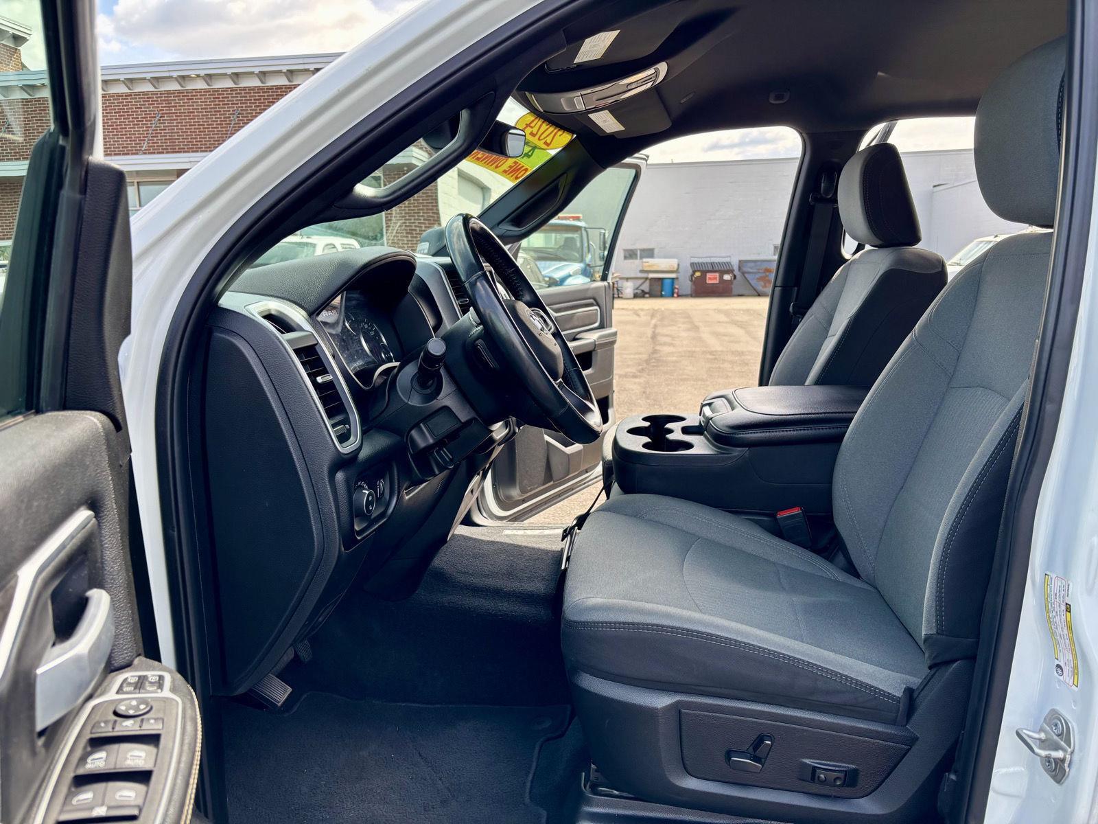 2024 RAM 2500 Big Horn 4X4 Crew Cab SWB's photo