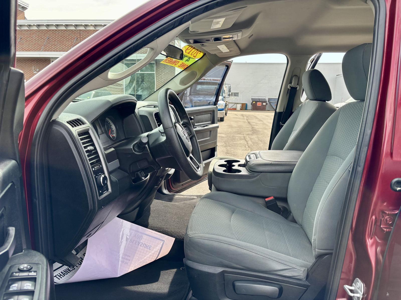 2019 RAM 1500 Classic Express 4x4 Quad Cab 6'4's photo