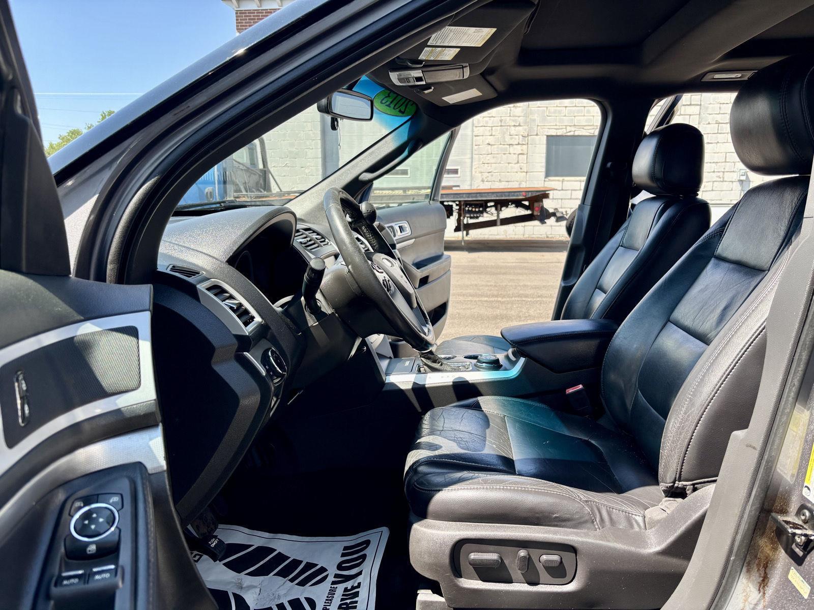 2013 Ford Explorer XLT 4x4's photo