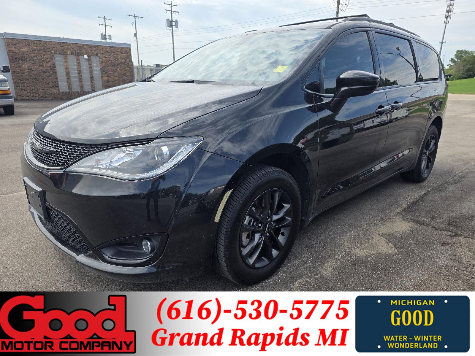 2020 Chrysler Pacifica Negro (Brilliant Black Crystal Pearlcoat) Minivan Tracción en las cuatro ruedas 9 velocidades Automática