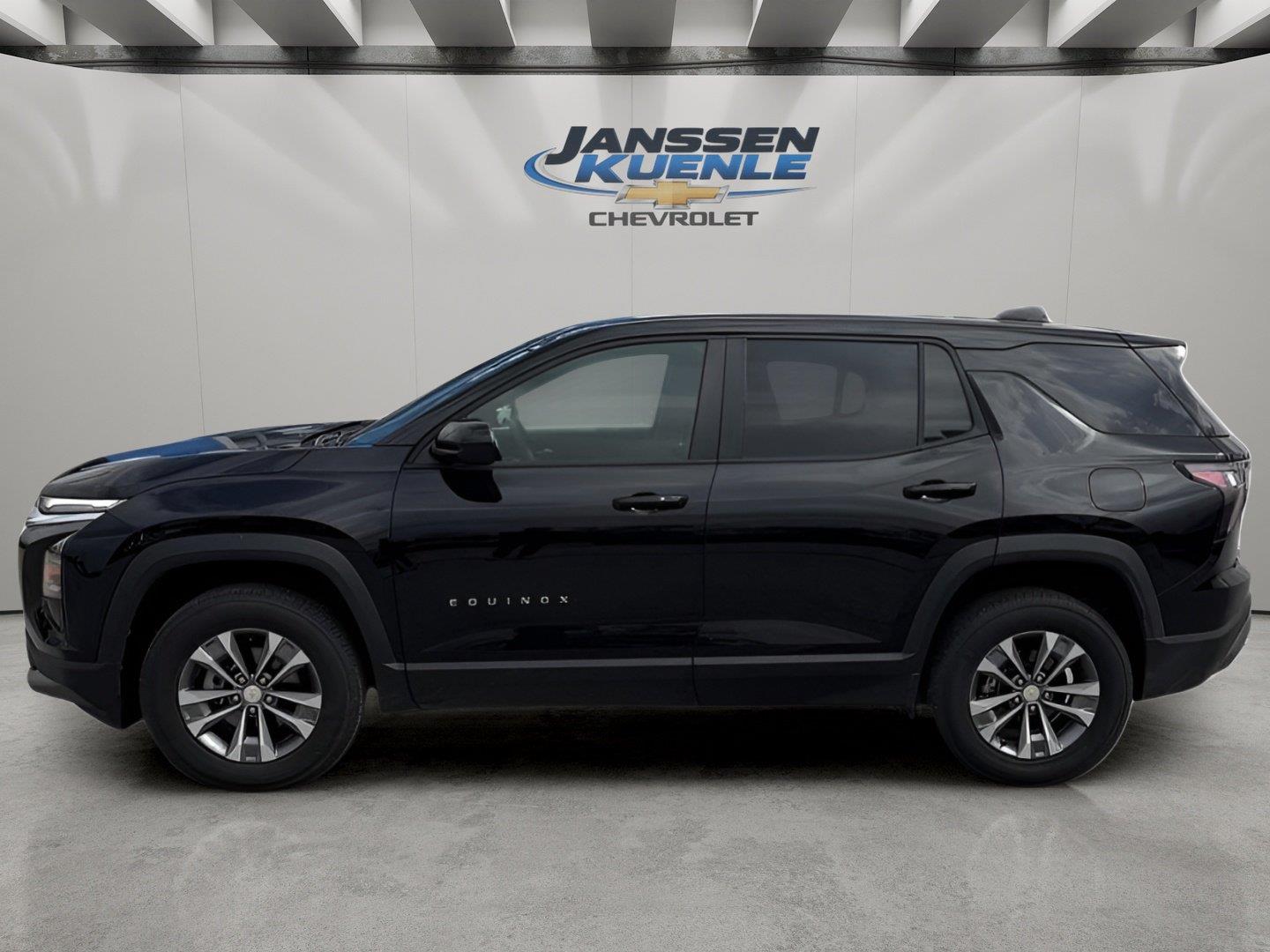 Mosaic Black Metallic 2025 Chevrolet Equinox SUV / Crossover Front-Wheel Drive Continuously Variable Transmission