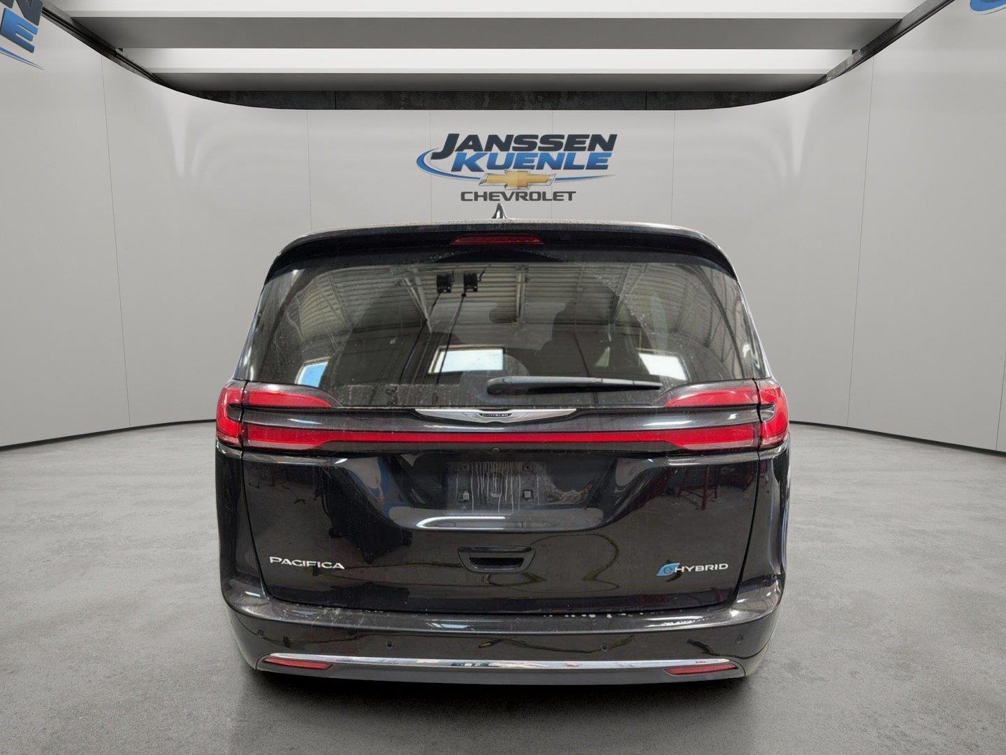 2024 Chrysler Pacifica Hybrid Negro (Diamond Black Crystal Pearlcoat) Minivan Tracción delantera Automática
