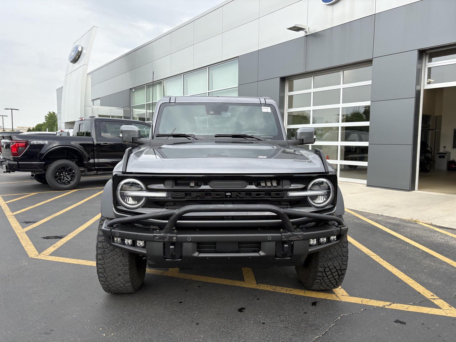 Used 2023 Carbonized Gray Ford Outer Banks Advanced image 2