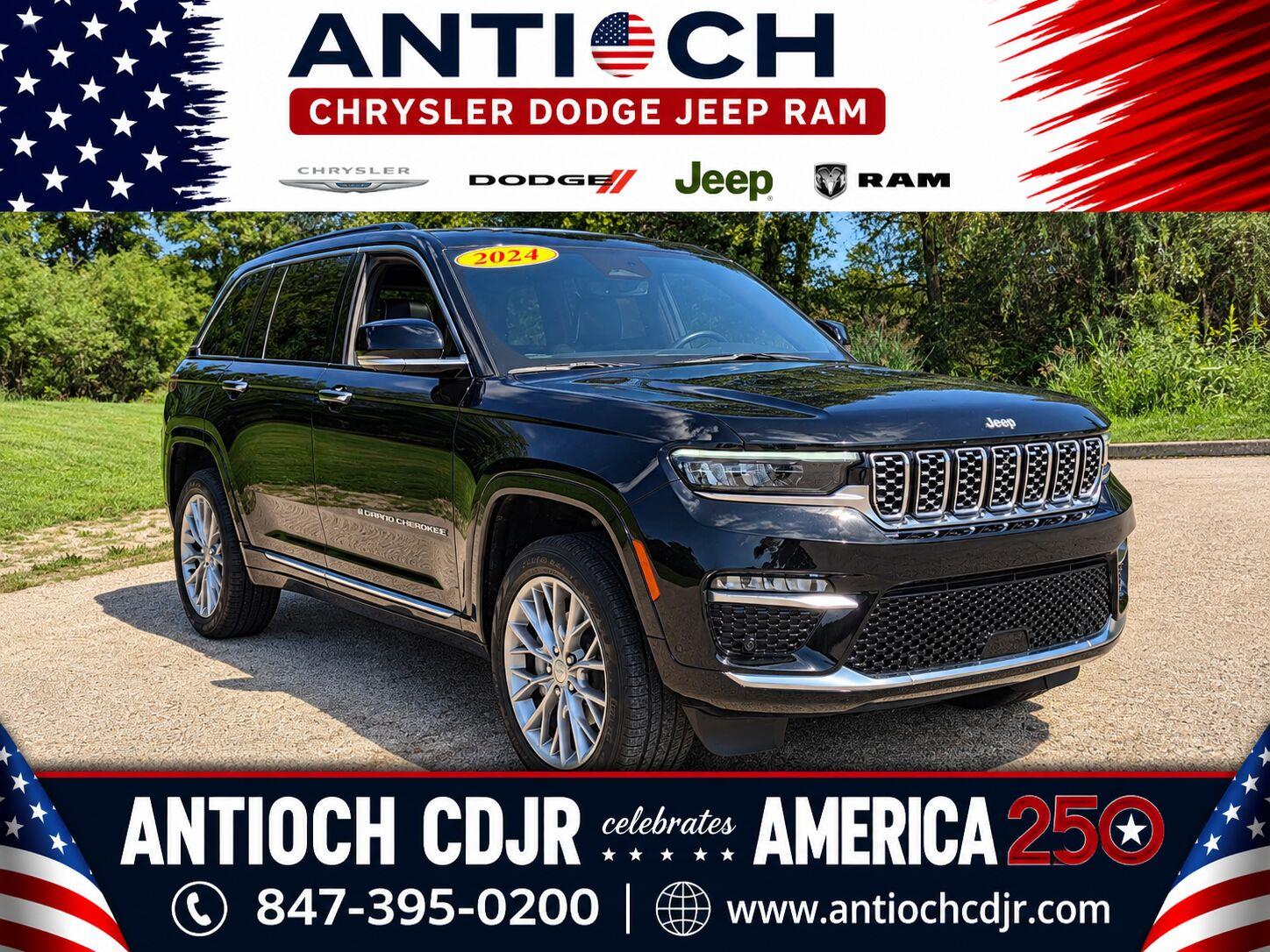 Diamond Black Crystal Pearlcoat 2024 Jeep Grand Cherokee SUV / Crossover Four-Wheel Drive 8-Speed Automatic