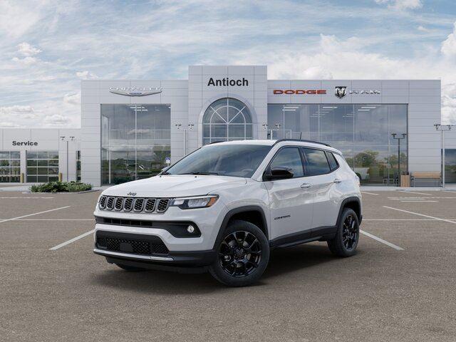 Bright White Clearcoat 2026 Jeep Compass Latitude Altitude 4WD SUV / Crossover Four-Wheel Drive 8-Speed Automatic
