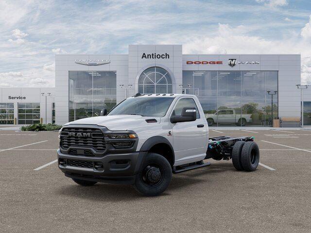 Bright White Clearcoat 2026 RAM 3500 Chassis Tradesman Regular Cab LB DRW 4WD Pickup Truck Four-Wheel Drive 8-Speed Automatic