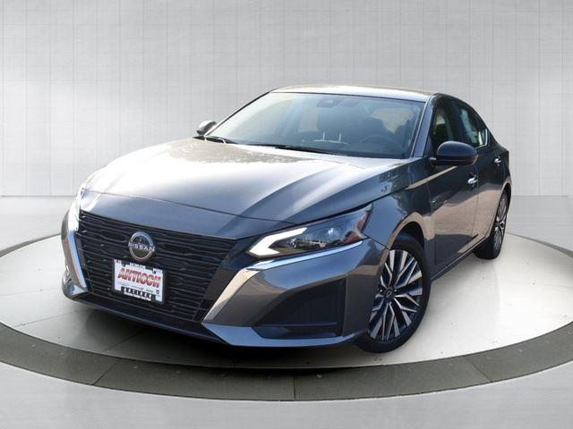 Gray (Gun Metallic) 2024 Nissan Altima Sedan Front-Wheel Drive Continuously Variable Transmission