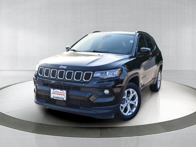 Diamond Black Crystal Pearlcoat 2024 Jeep Compass SUV / Crossover Four-Wheel Drive 8-Speed Automatic