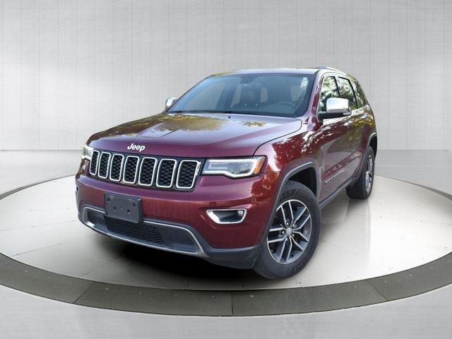 Velvet Red Pearlcoat 2018 Jeep Grand Cherokee SUV / Crossover Four-Wheel Drive 8-Speed Automatic