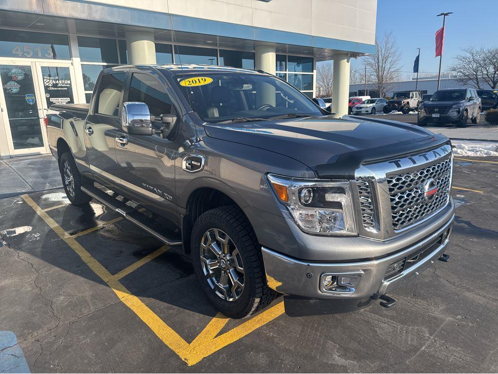 2019 Nissan Titan XD SL Crew Cab 4WD