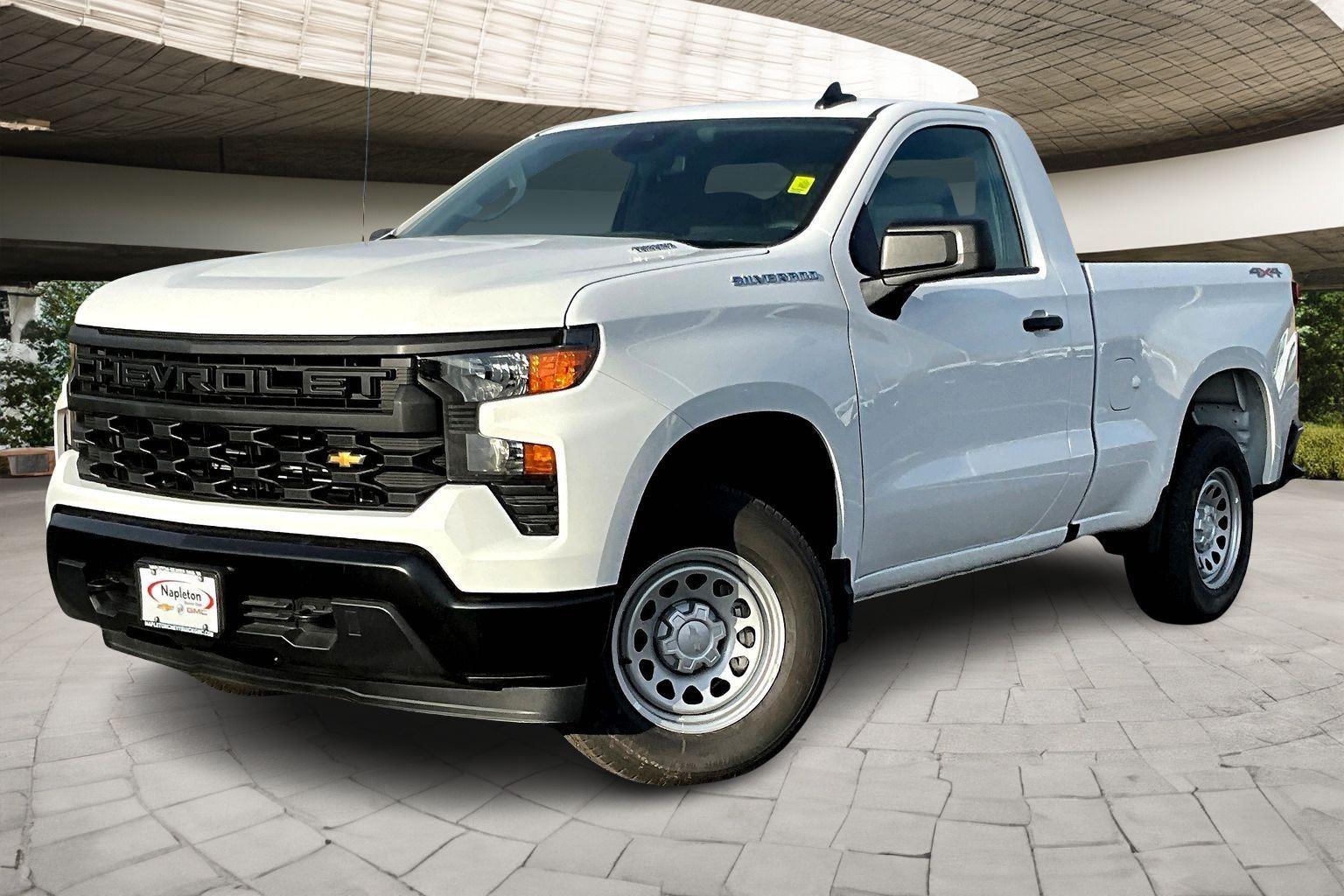 2026 Chevrolet Silverado Base's photo