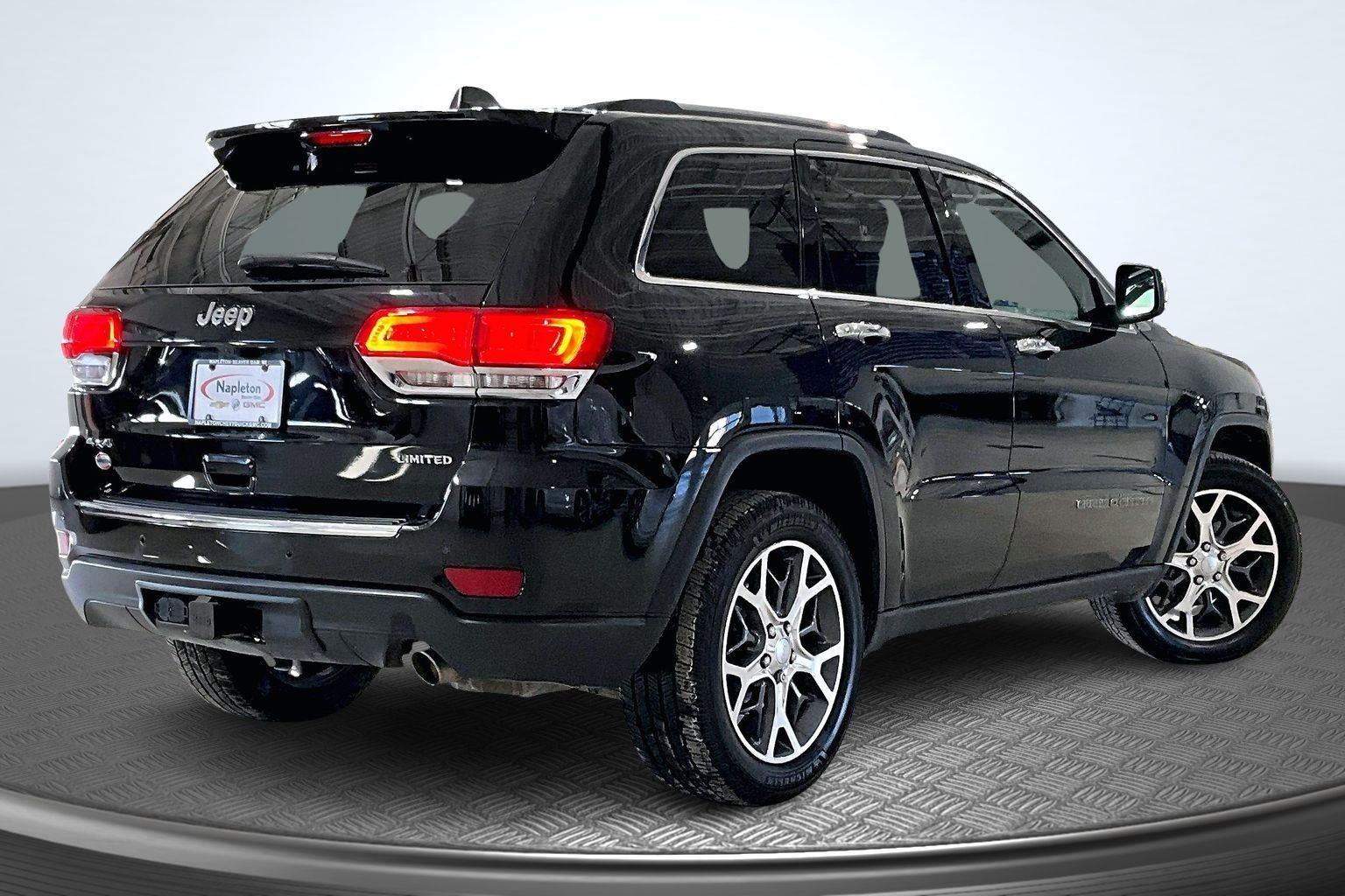 Used 2019 Jeep Grand Cherokee Limited with VIN 1C4RJFBG6KC574413 for sale in Beaver Dam, WI