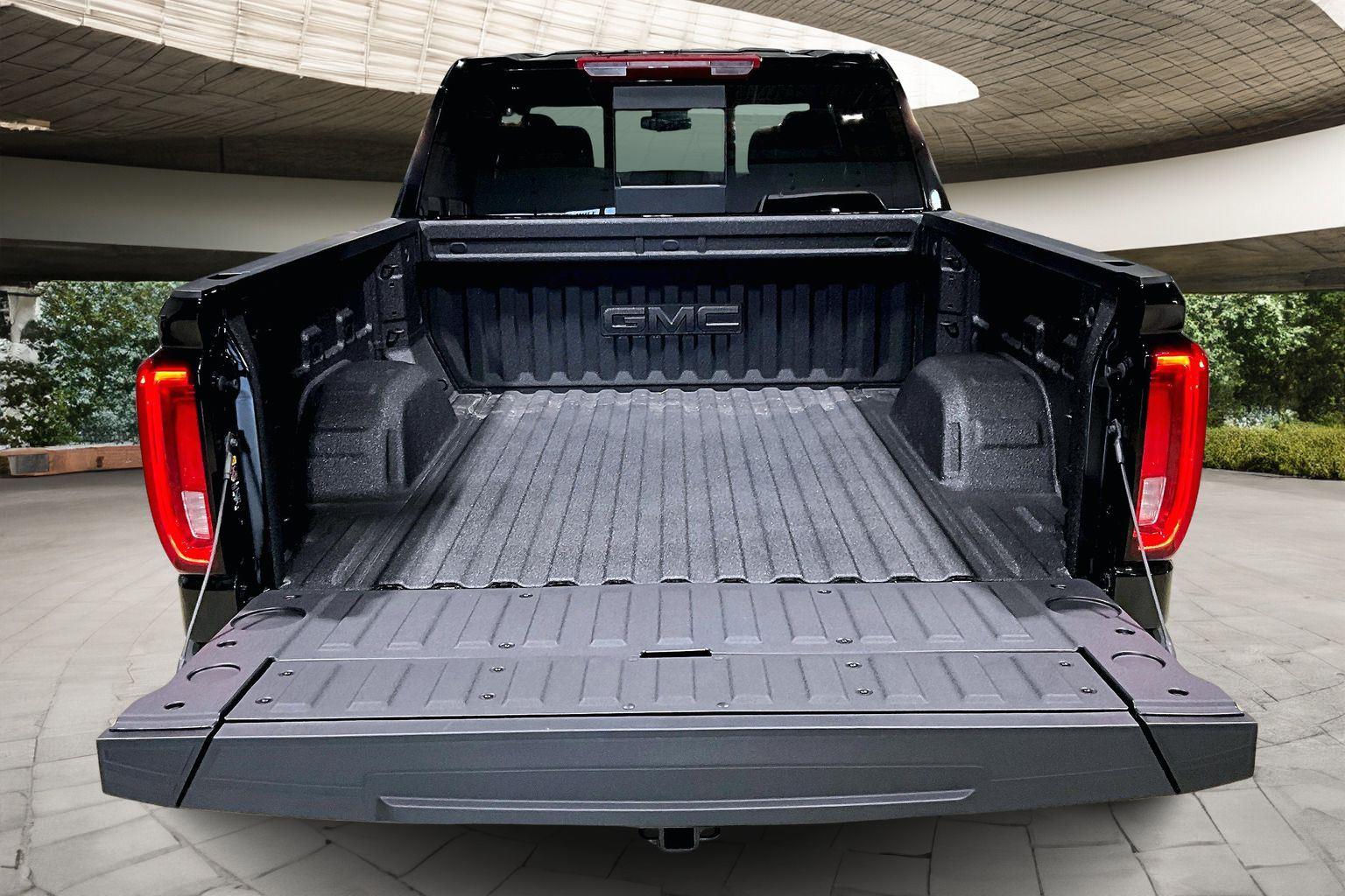2026 GMC Sierra 1500 SLT - Photo 6