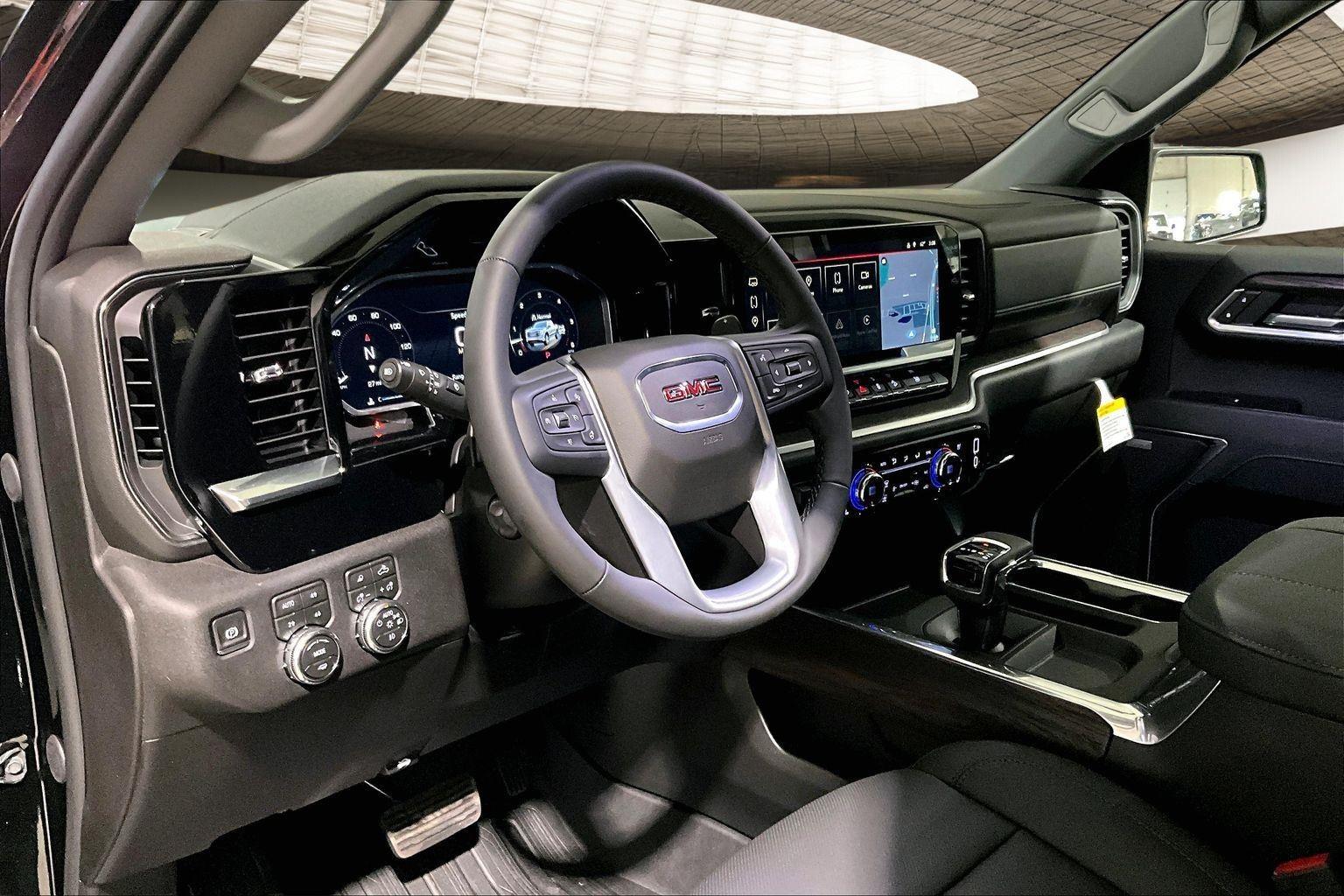 2026 GMC Sierra 1500 SLT - Photo 9