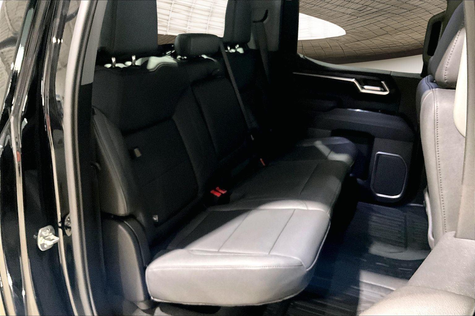 2026 GMC Sierra 1500 SLT - Photo 12