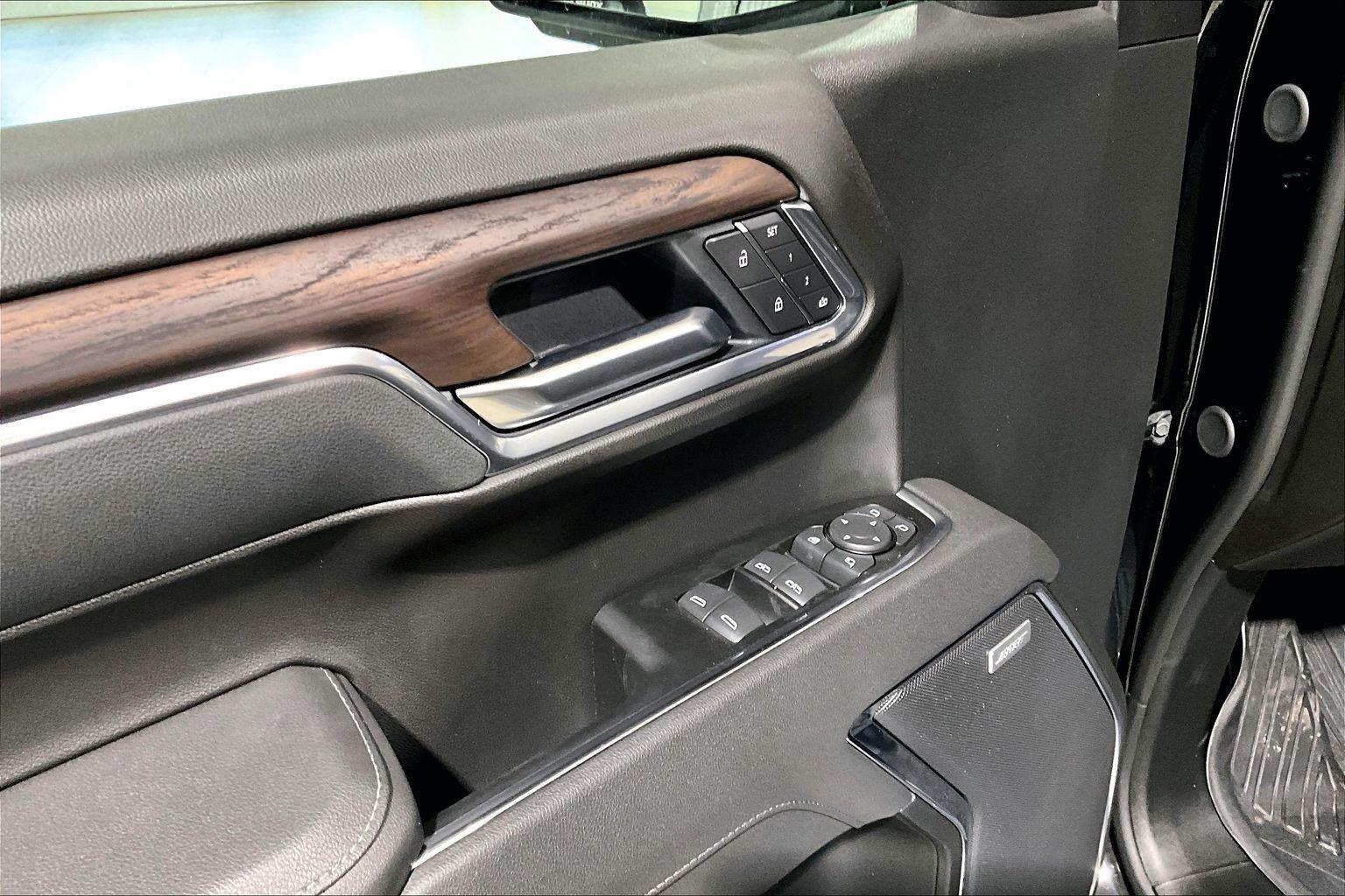 2026 GMC Sierra 1500 SLT - Photo 18