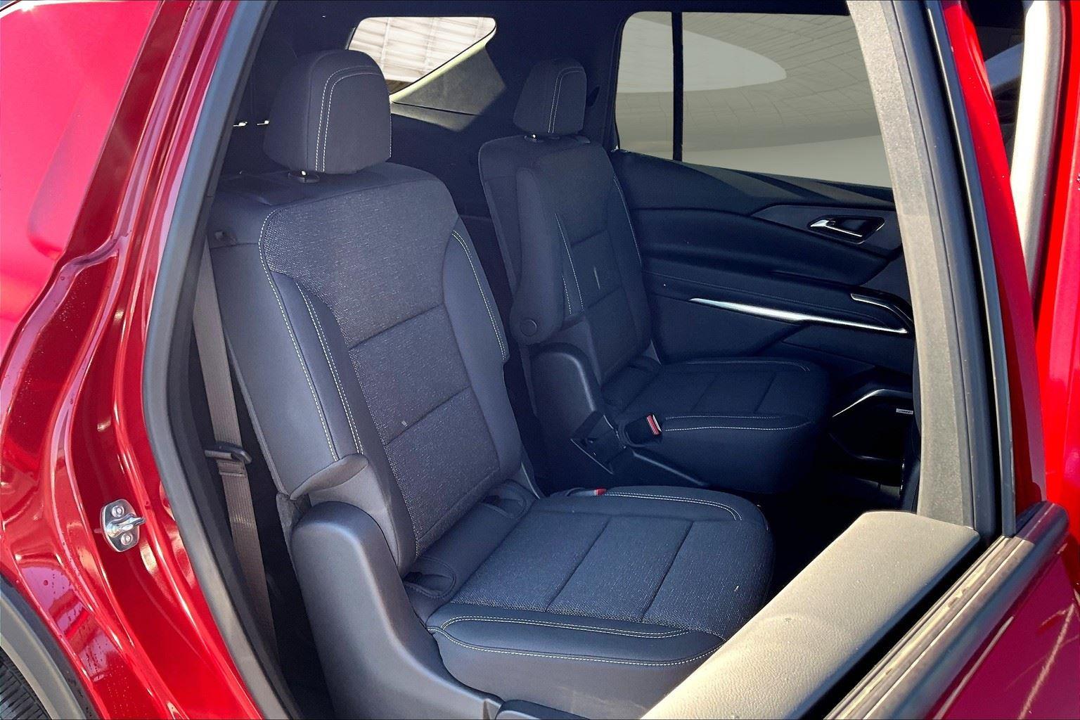 2025 Chevrolet Traverse LT - Photo 9